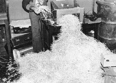 Shredded_Documents_of_US_Embassy.jpg